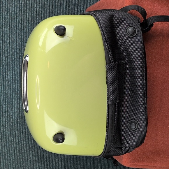 Petkit Breezy Dome Hard Shell Backpack Carrier For Cats And Tiny Dogs - Picture 9 of 17